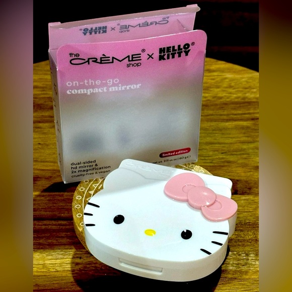 The Crème Shop Hello Kitty On The Go Compact Makeup Dual-Side & HD Mirror - Picture 7 of 14